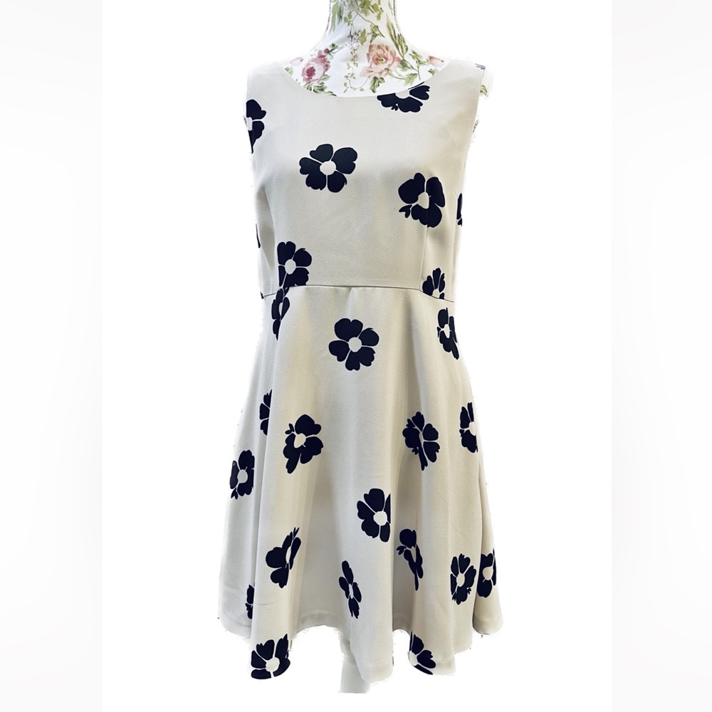 Lauren Conrad Aline dress floral size 16